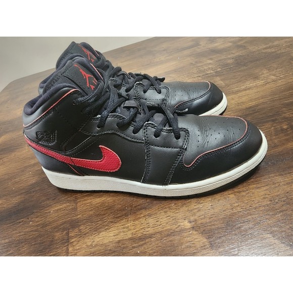 Nike Air Jordan Mid Black Gym Red 554725-009 Size 7y